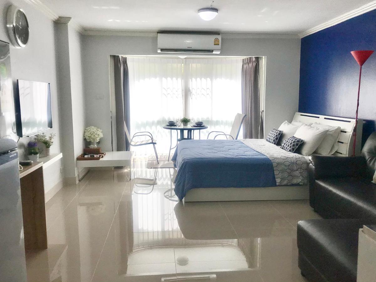 Cozy B At Nimman Studio Room In Condominium Chiang Mai Extérieur photo